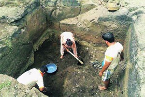 गावपाडय़ांच्या पाण्यासाठी जलस्रोतांची स्वच्छता