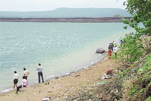 कोल्हापूर बंधाऱ्यांच्या दरवाजाच्या ठिकाणी एक मीटर भिंत बांधणार!