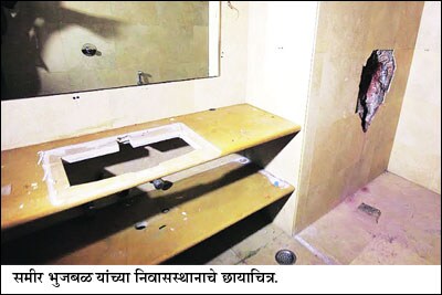 खासदारकीचा महाल भंगताच घरांचीही मोडतोड!