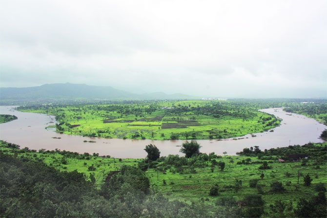 नीरेचा चंद्रहार