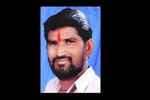 ‘मी देईन तो उमेदवार निवडून आणा’