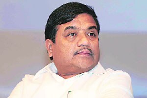 आर. आर. पाटील यांना दिलासा, उमेदवारी अर्ज वैध
