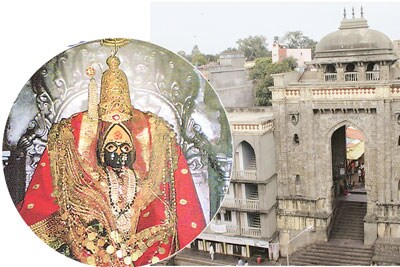 भव्य तुळजा भवानी मंदिर