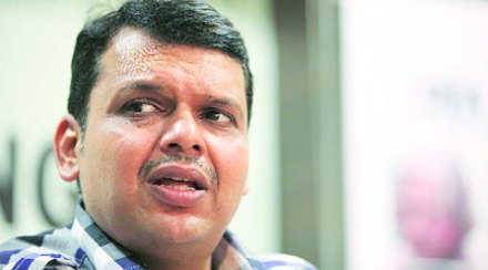 बंदी उठविण्याचा निर्णय जरी न्यायालयाने दिला असला तरी डान्सबार लगेच सुरू होतील असे वाटत नाही. 