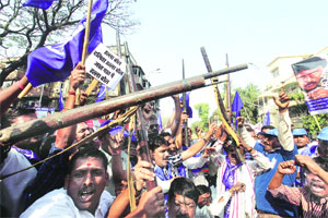 राज्यातील जातीय अत्याचाराविरोधात ‘भीमशक्ती’चा एल्गार