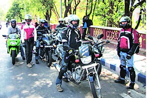 विकासाची विपरीत दिशा..