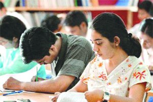 हजारो शिक्षकांना नोकरी कशी मिळणार?