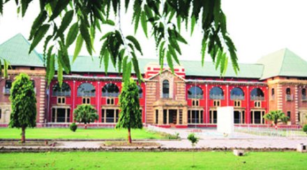 विधान परिषदेत गदारोळ