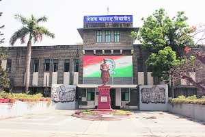 स्वराज्य ते कुराज्य : ‘टिमवि’च्या कुलगुरूंनी स्वत:चाच पगार वाढवला!