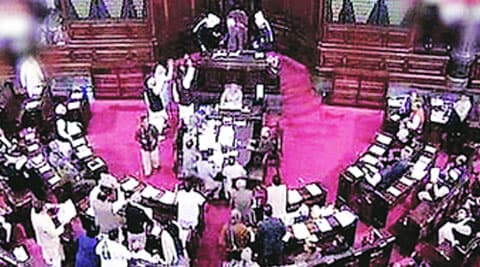 सत्ताधारी-विरोधकांचे शीतयुद्ध