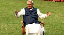 अटलबिहारी वाजपेयी : पाच दशकांतील प्रभावी राजकीय नेता