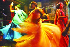 गोव्यातील डान्स बारविरोधात भाजप आमदाराचे उपोषण