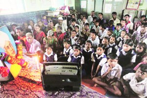सरकारी शाळांची बत्ती गुल!
