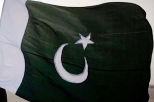 पाकिस्तानचा झेंडा फडकविणे पडणार महागात