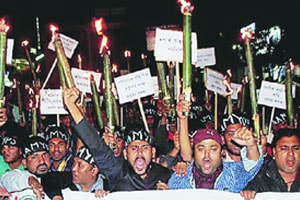 झुंडीच्या आरोळ्या