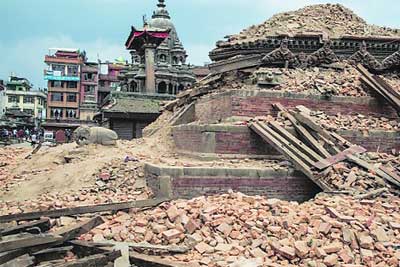 क्षणार्धात झालं होत्याचं नव्हतं..