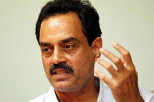 वेंगसरकर यांच्या पुनरागमनामुळे सत्ताधाऱ्यांच्या पदांची पुनर्रचना