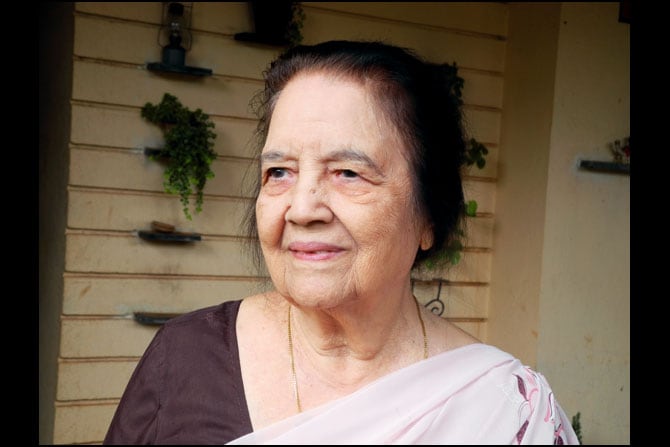 लेखन करताना प्रमाण भाषेचाच वापर झाला पाहिजे – प्रा. यास्मिन शेख