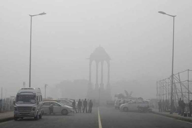 दिल्लीत हवा प्रदूषणाने रोज ८० बळी