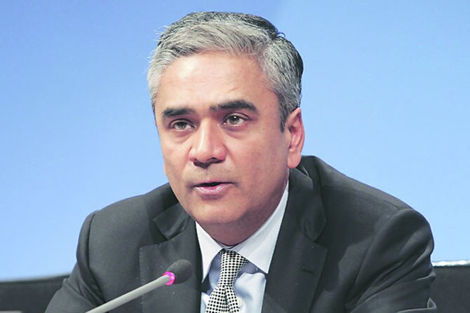 गुंतवणूकदारांचे बंड नडले
