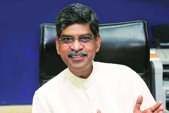 राज्यपालांच्या आदेशांची वेळूकरांकडून उपेक्षाच!