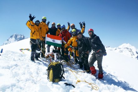 हिमालयातील शिखराला पुण्यातील गिर्यारोहकांच्या नावाने ओळख