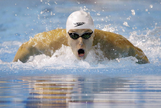 टोरान्टो येथील 'पॅन अॅम गेम्स'मध्ये २०० मी पोहण्याच्या पुरूष एकेरी प्रकारात ब्राझीलच्या हेन्रिक रॉड्रिग्जने बाजी मारली.