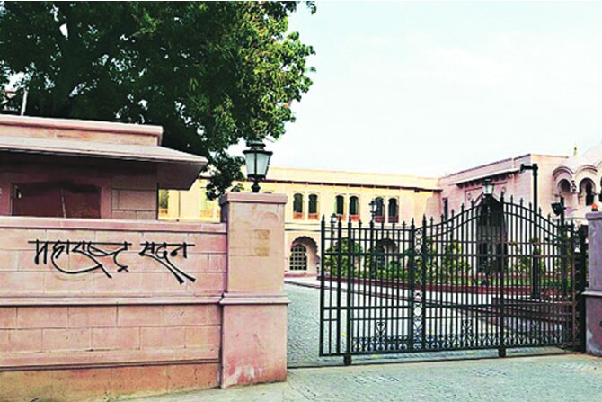 ‘तसे’ न करताच महाराष्ट्र सदनाचे हस्तांतरण!