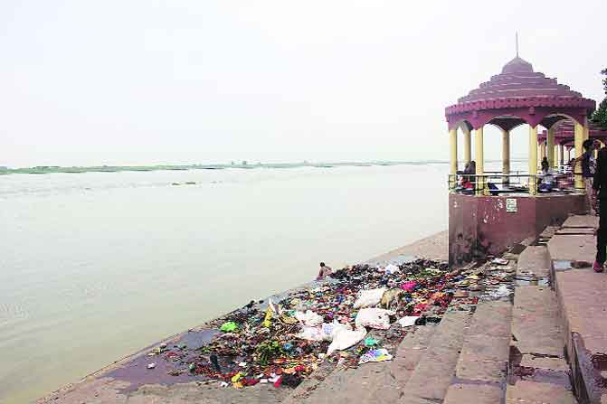 मान्सून डायरी : गंगेची दोन रूपं