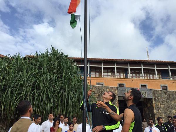 भारतीय संघाचे श्रीलंकेत ध्वजारोहण