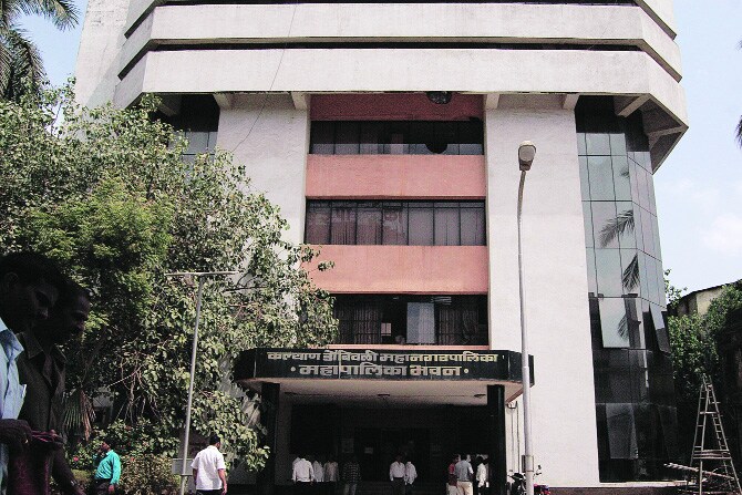 विश्वनाथ राणे यांचा अखेर राजीनामा