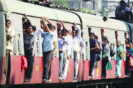 ट्रान्स हार्बर मार्गावर जादा सेवा !