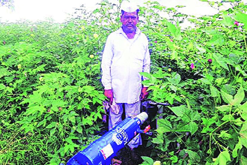 दुष्काळाशी लढणारी माणसं!