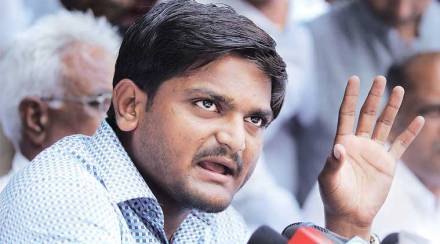 गुजरातमधील पटेल समाज आरक्षणासाठीची उलट दांडीयात्रा अखेर रद्द