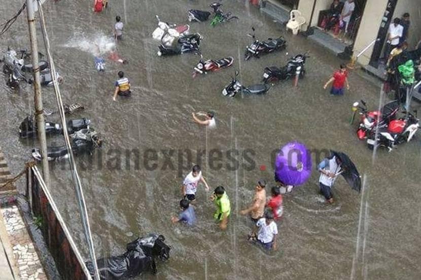 वडाळा भागात सकाळपासून २५३ मिमी पाऊस, मुसळधार पावसामुळे मुंबई थांबली