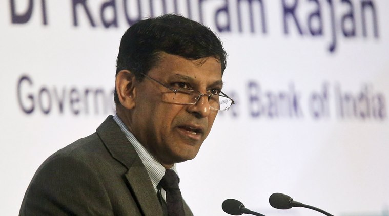 Reserve Bank of India (RBI) Governor Raghuram Rajan speaks during a gathering of industrialists and bankers in Mumbai, India, September 18, 2015. The head of India's central bank, under pressure from the government and corporates to cut rates, said on Friday that his greatest task would be to keep inflation low not just now, but also in the future. REUTERS/Shailesh Andrade