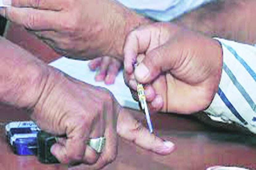 चार नगरपंचायतीच्या निवडणुकीसाठी आजी-माजी आमदारांनी कंबर कसली