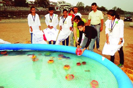 यावर्षी पहिल्यांदा या कृत्रिम तलावाचा प्रयोग घट विसर्जनासाठी फुटाळा तलावावर करण्यात आला.