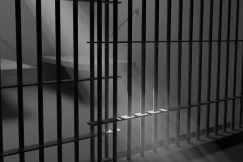 आरोपीला भ्रष्टाचार प्रतिबंधक कायद्यान्वये दोषी ठरवण्यात आले आहे.