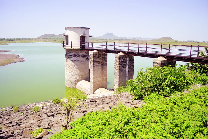 वागदर्डी धरणात येणाऱ्या पाण्याची चोरी वागदर्डी धरणात येणाऱ्या पाण्याची चोरी