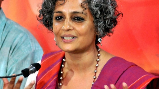 Arundhati roy, Award Wapsi, Intolerance, India, Loksatta, Loksatta news, Marahti, Marahti news