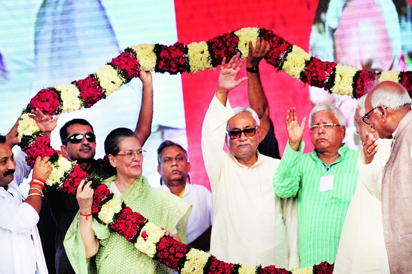 डावी आणि आंबेडकरी चळवळ या विविध मुद्दय़ांविषयी त्यांनी केलेले चिंतन..