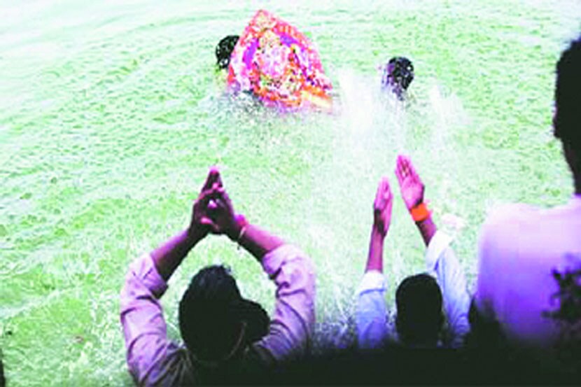 यावर्षी शहरात सार्वजनिक आणि घरगुती गणपती मिळून तब्बल १ लाख ३६ हजार गणपतींची स्थापना झाली.