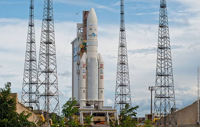 India's Communications Satellite GSAT-15 launched,जी-सॅट १५ या उपग्रहाचे यशस्वी प्रक्षेपण