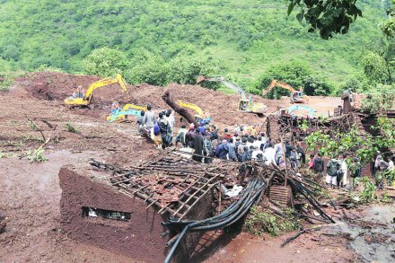 नेरुळमधील नागरिकांची माळीणमध्ये दिवाळी