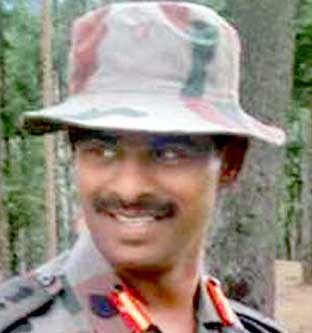 Army Colonel Santosh Mahadik,साताऱ्याचे कर्नल संतोष महाडिक