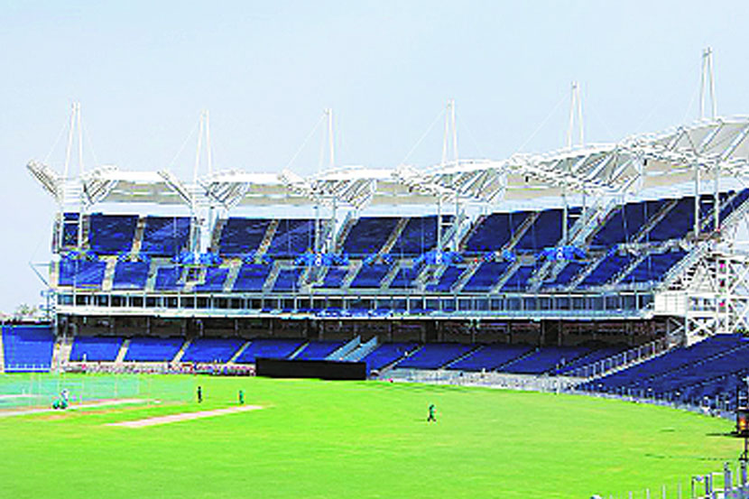 गहुंजे येथे महाराष्ट्र क्रिकेट संघटनेने (एमसीए) बांधलेल्या आंतरराष्ट्रीय स्टेडियमला आता कसोटी केंद्राचा दर्जा लाभला आहे