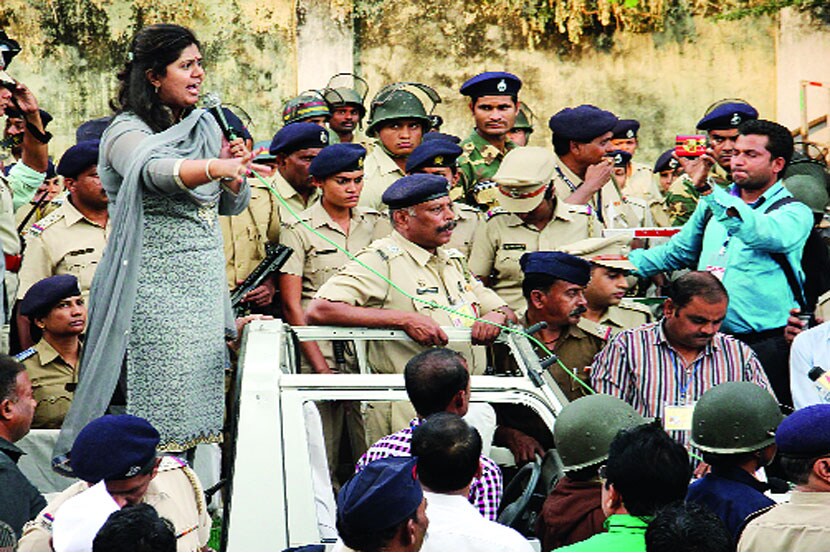 संगणक परिचारकांचे आंदोलन अखेर मागेसंगणक परिचारकांचे आंदोलन अखेर मागे