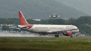 Air India pilot , Kerala Governor , P Sathasivam, Loksatta, Loksatta news, Marathi, Marathi news