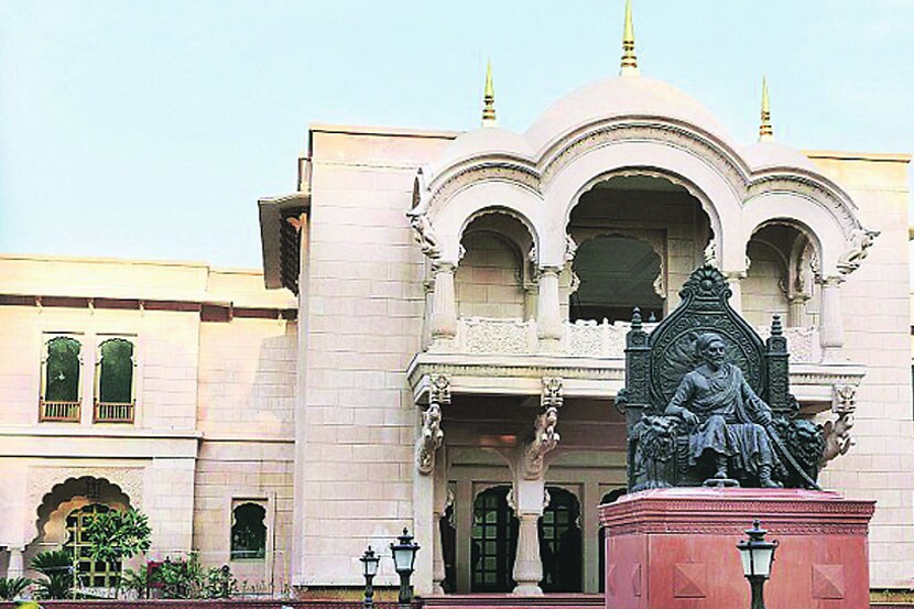 महाराष्ट्र सदन प्रकरणात मुख्य अभियंत्यांनी पाठविलेल्या अभिप्रायाबाबत काहीही कल्पना नाही. 